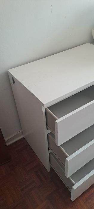 Cómoda branca ótimo estado