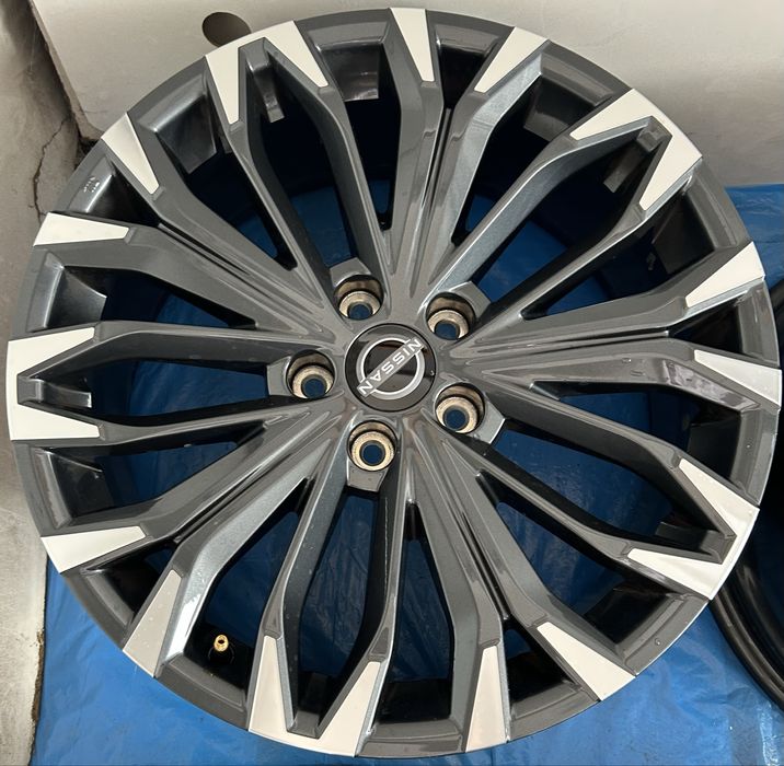 668 Felgi Aluminiowe Oryginał Nissan X-Trial R 19 qashqai 5x114,3 Idealne