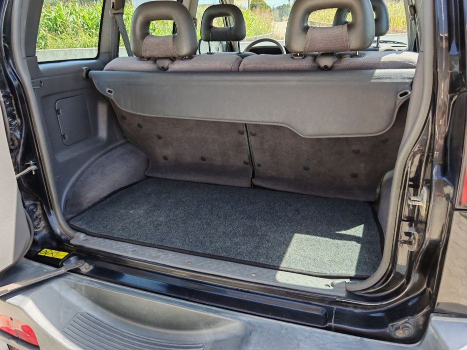 Ford Maverick (Terrano)