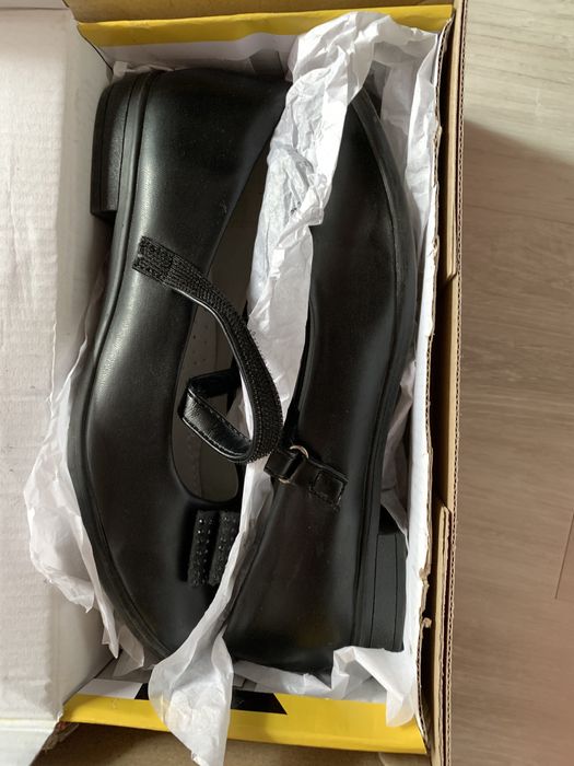 Туфлі шкільні для дівчинки