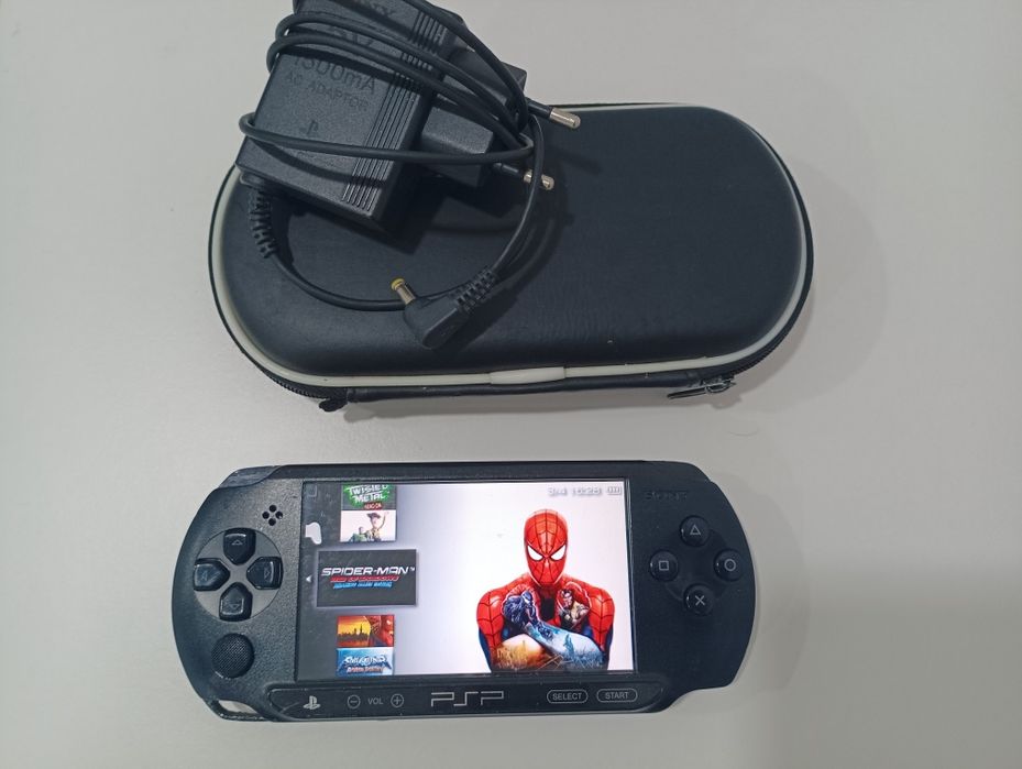 PSP Street e1004 desbloqueada 64gb