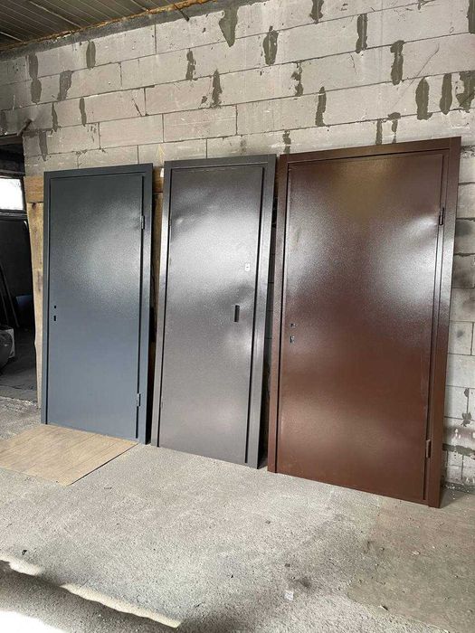 Міцні металеві двері від виробника на будь-який смак