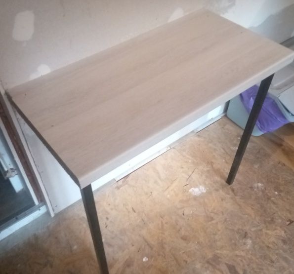 Stół mocowany na ścianę dl80cmxszer40cmwys70cm