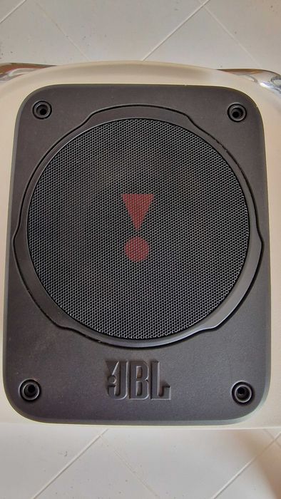 Pack som auto: sub JBL + amp Sony + radio Pioneer
