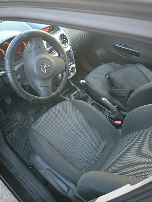 Opel corsa D 1.3