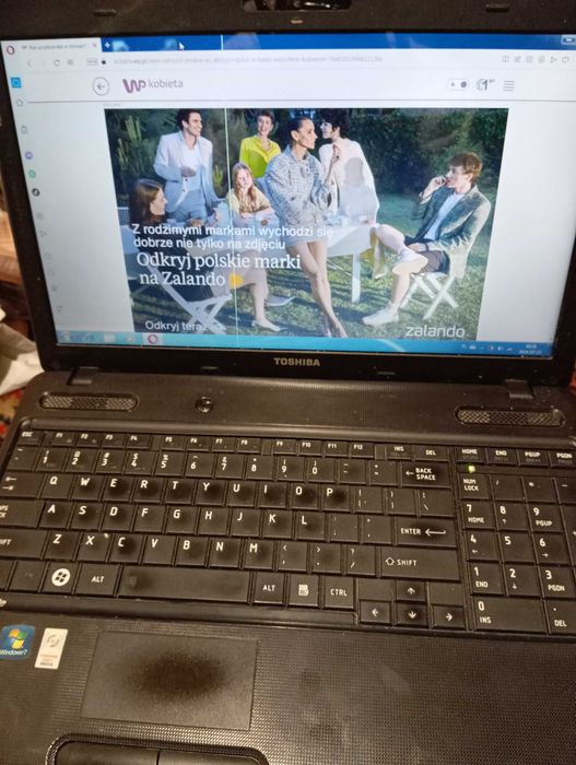 Laptop TOSHIBA 15,6"