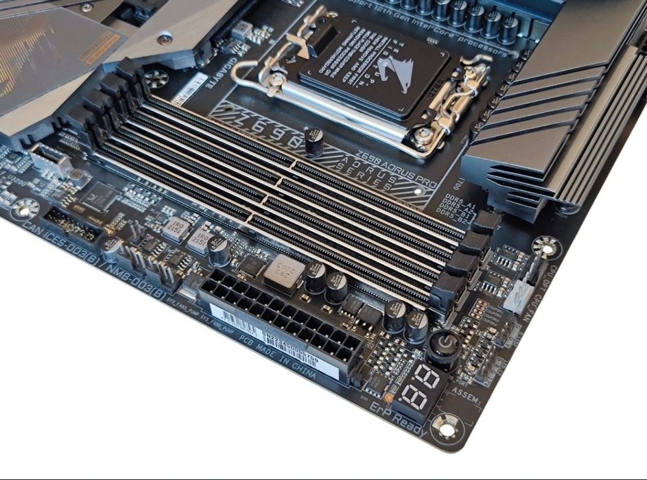 Gigabyte Z690 AORUS PRO DRR5 + PCIE 5.0