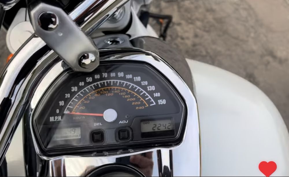 Suzuki Boulevard m109r