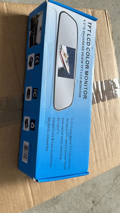 Kit de sensores de estacionamento + Espelho retrovisor LCD com câmara