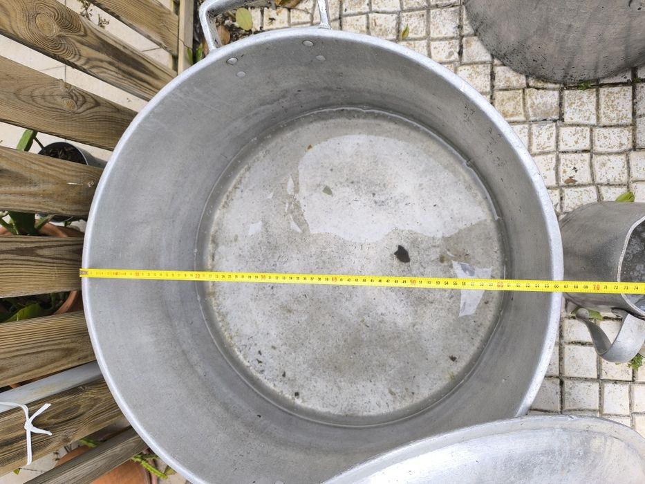 Conjunto de tachos Industriais em Alumínio fundido - 120L, 45L e cafet