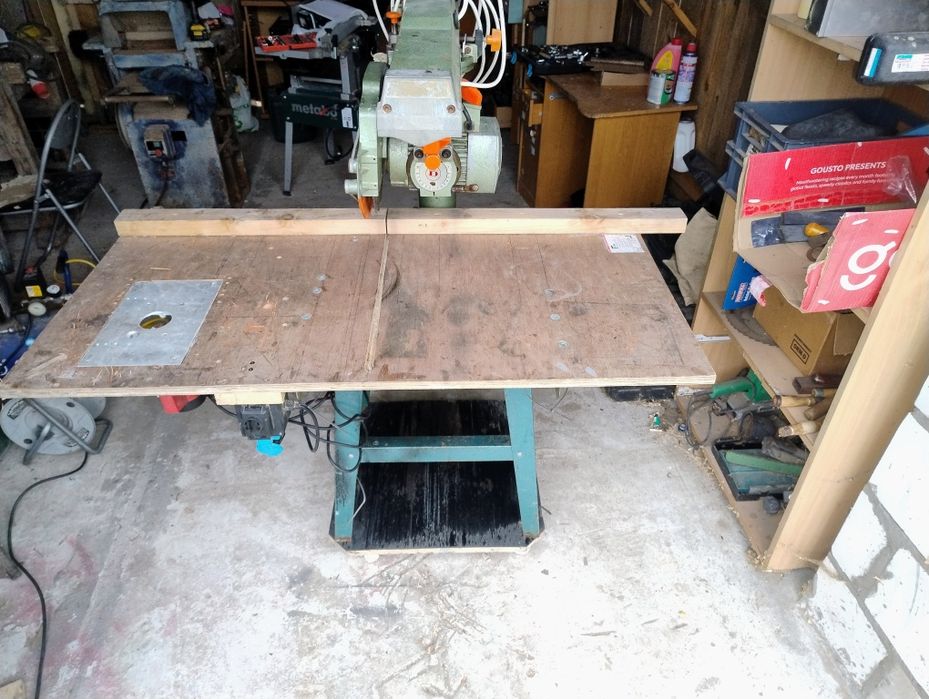 Piła radialna dewalt