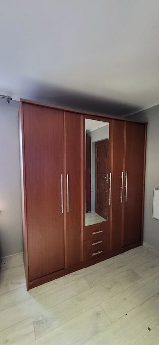 Sprzedam duża szafe dlugosc 190 cm