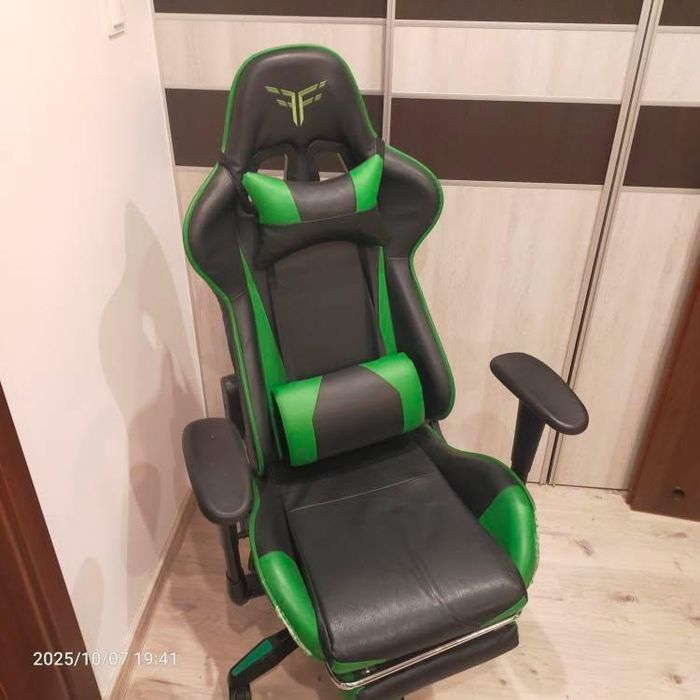 Sprzedam fotel gamingowy
