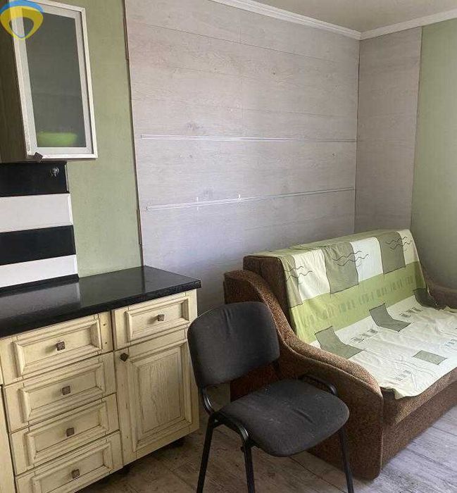 Продам кімнату з ремонтом на Заболотного