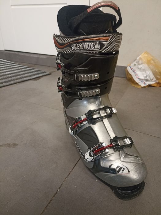 Buty r46 Tecnika