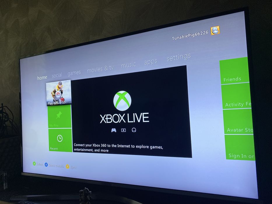 Konsola XBOX 360 E