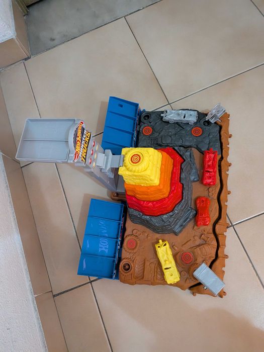 Pista hot wheels Monster trucks