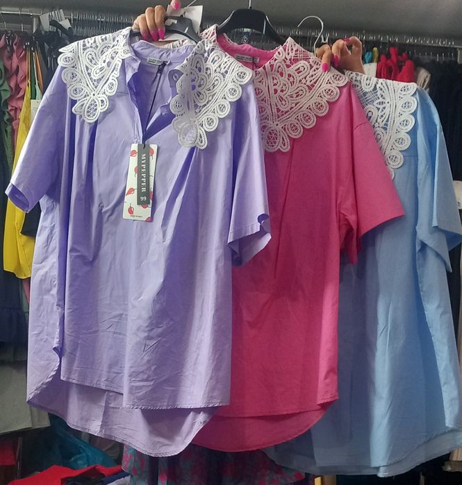 Vendo varias pecas de roupa de mukher , stock off