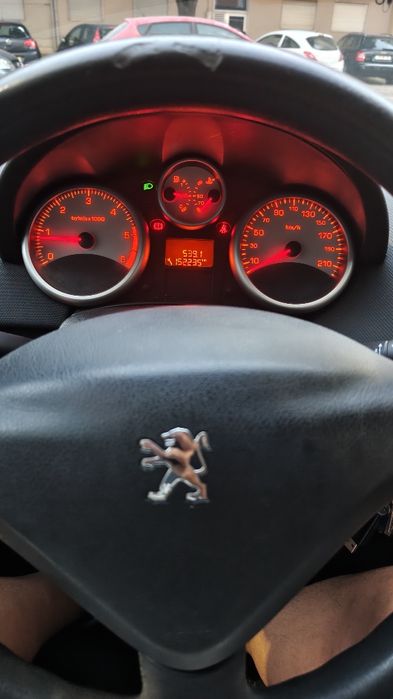 Peugeot 207 1.4hdi apenas 152mil.kms