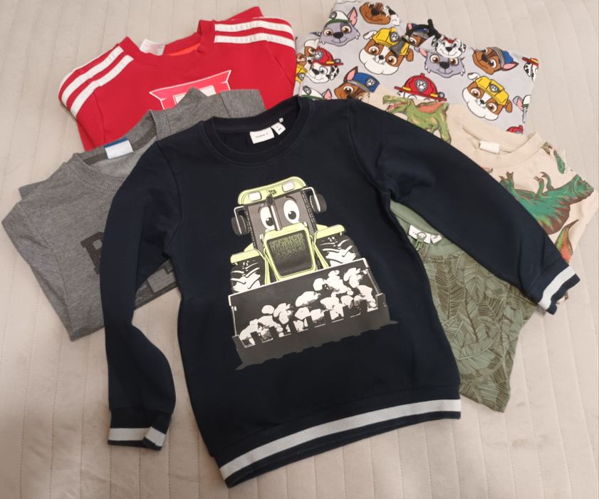 Bluzy w rozmiarze 104