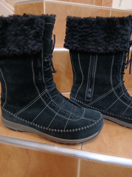 Продам женские утеплённые сапоги "Columbia ".