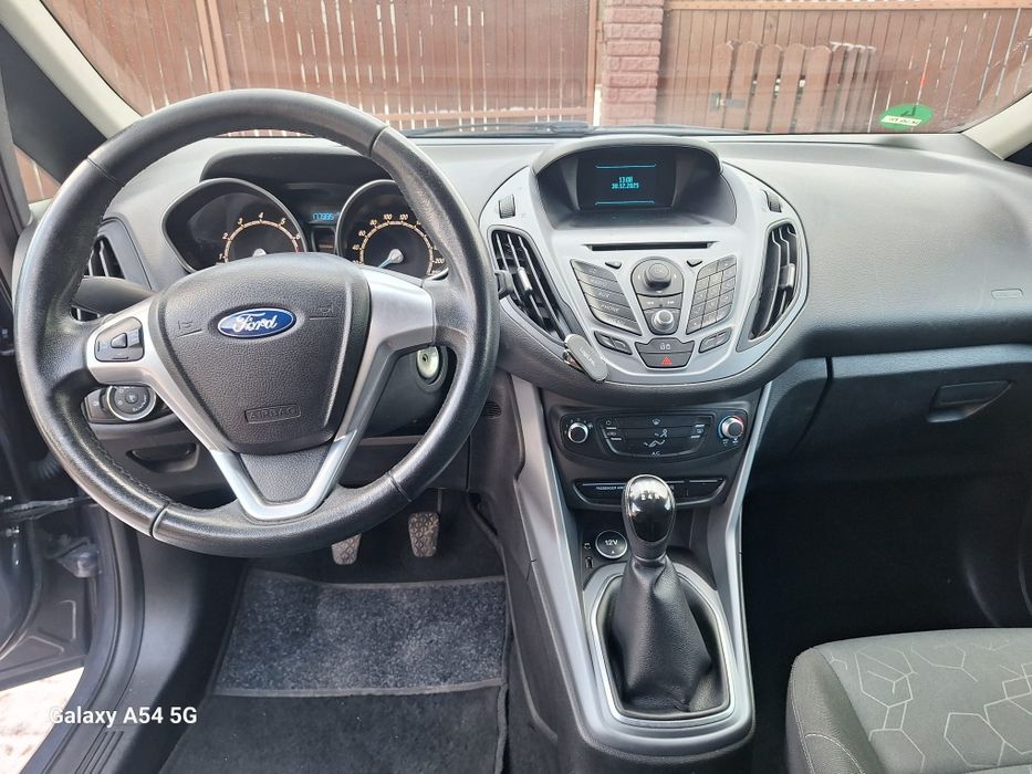 Ford B max. 1.0 benzyna. Ładny Stan. Po serwisie.