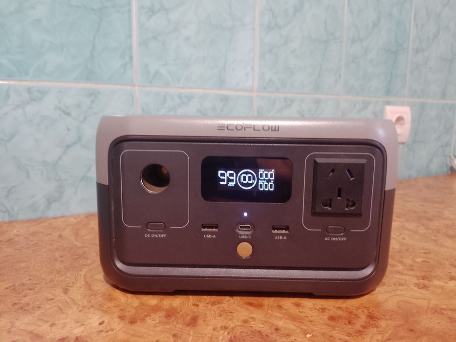 Продаю зарядну станцію EcoFlow RIVER2.