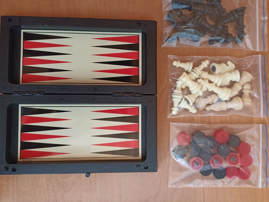 Шахматы..шашки .