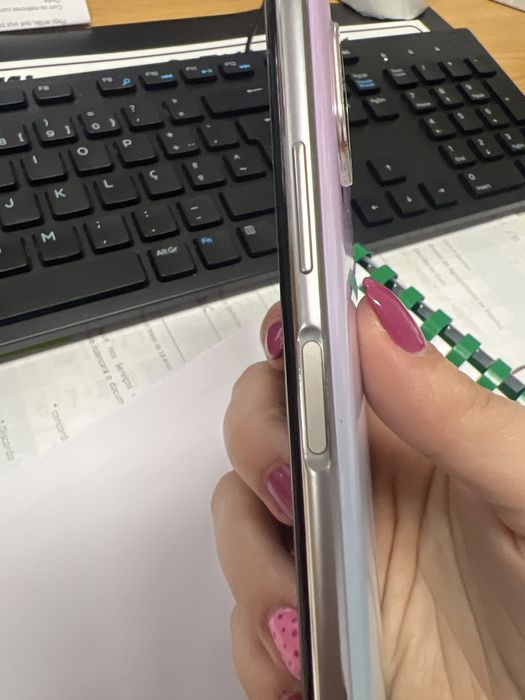 Huawei p40 lite (telemovel (