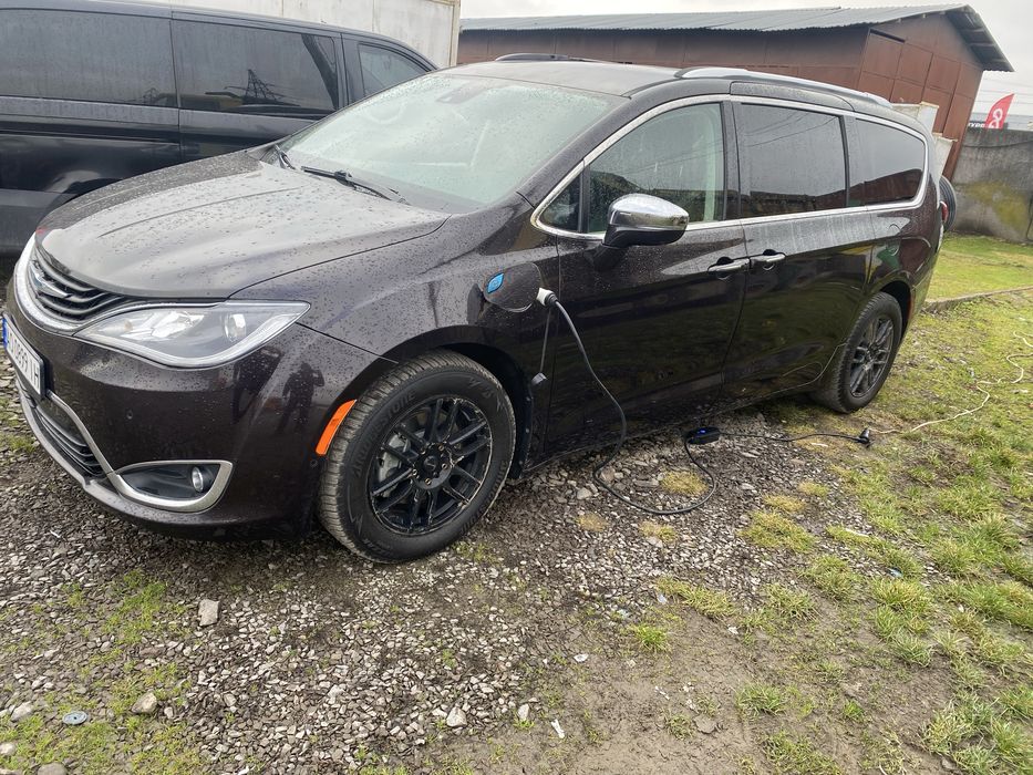 Оренда прокат авто аренда машини транспорту продаж продам