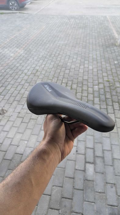 Selim Fizik Aliante R5 150mm