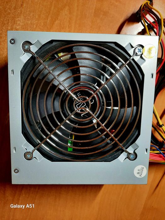 Zasilacz Modecom Fell 2 400W, stan idealny, prawie nowy.