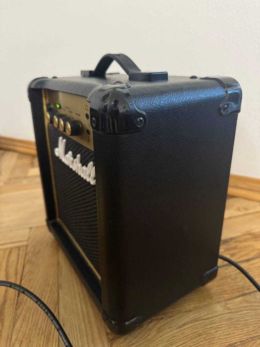 Комбопідсилювач Marshall MG10G