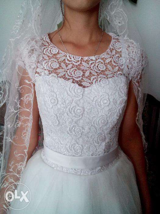 Весільна Сукня