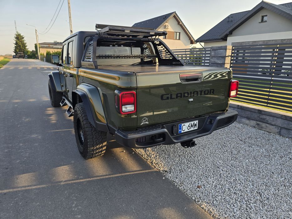 Jeep Gladiator ! Super stan ! Niski przebieg !