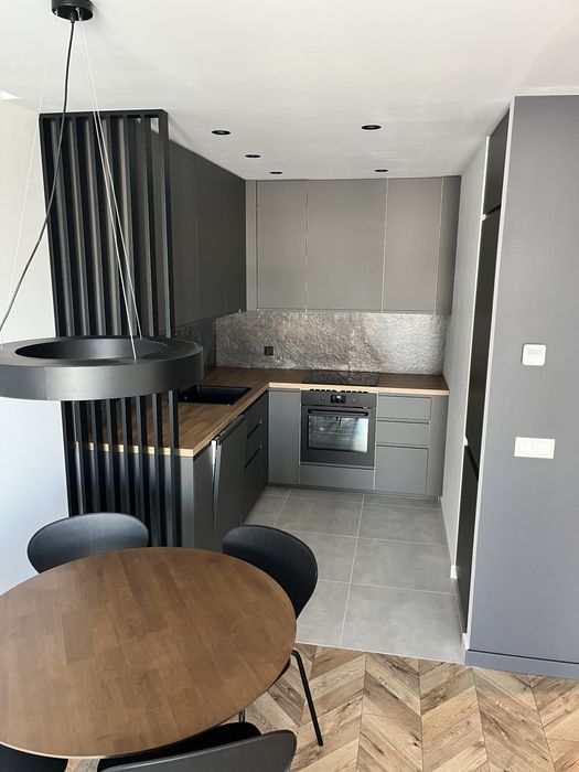 Wykończenia wnętrz, łazienki, sufity podwieszane