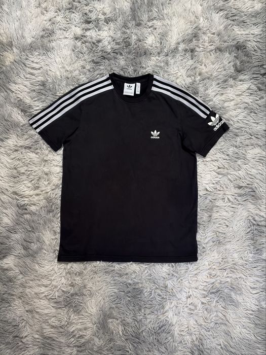 футболка на лапмасах «Adidas» адидас