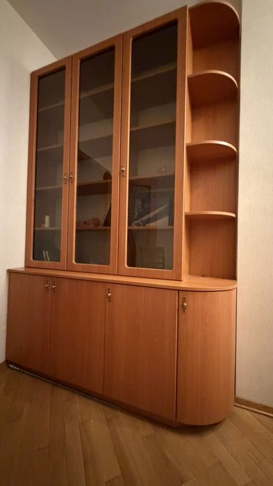 Продам       шкаф