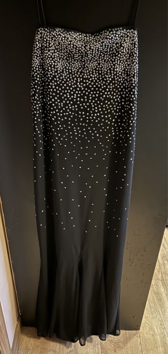 Piękna sukienka suknia wieczorowa