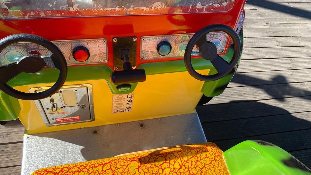 Balanceador Safari para crianças Usado, Maquina Arcade