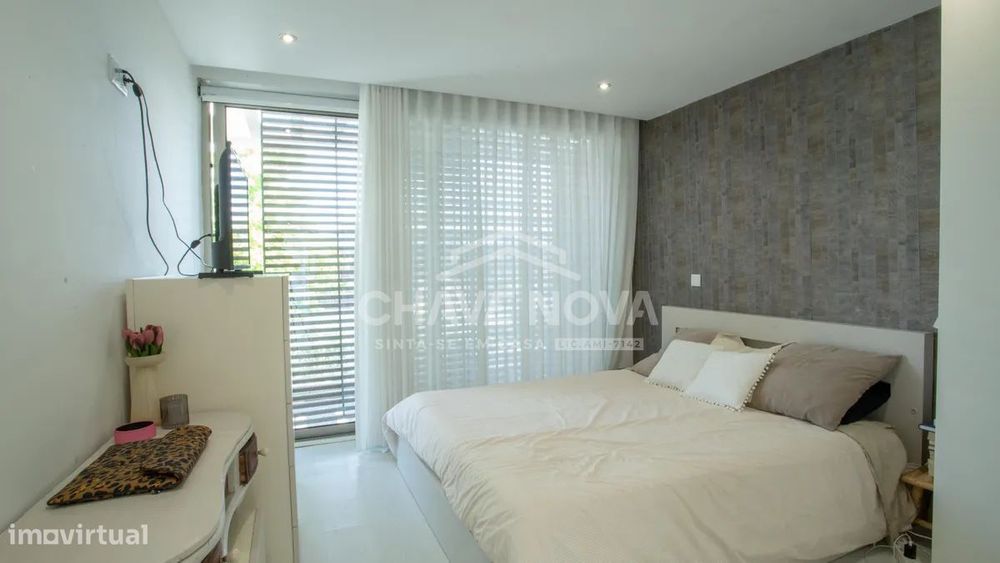 Moradia Triplex V3 em Serzedo Vila Nova de Gaia-SD/04664/MH