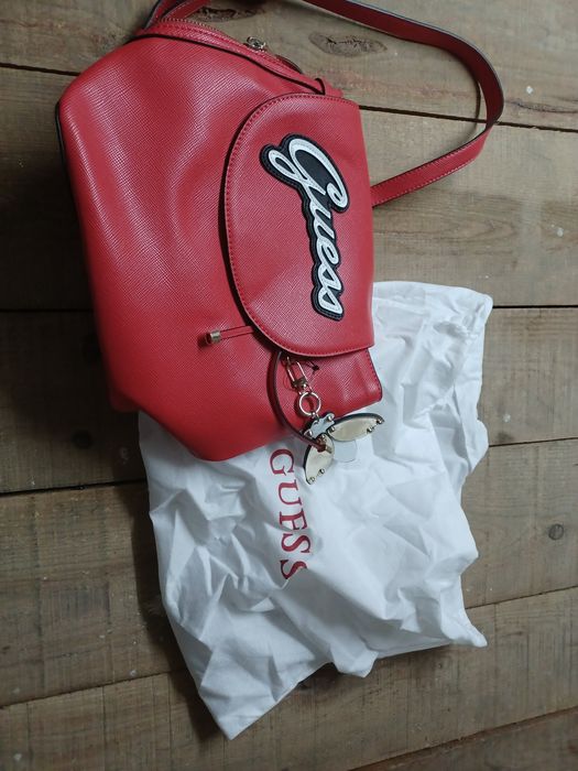 Mala guess cor vermelha