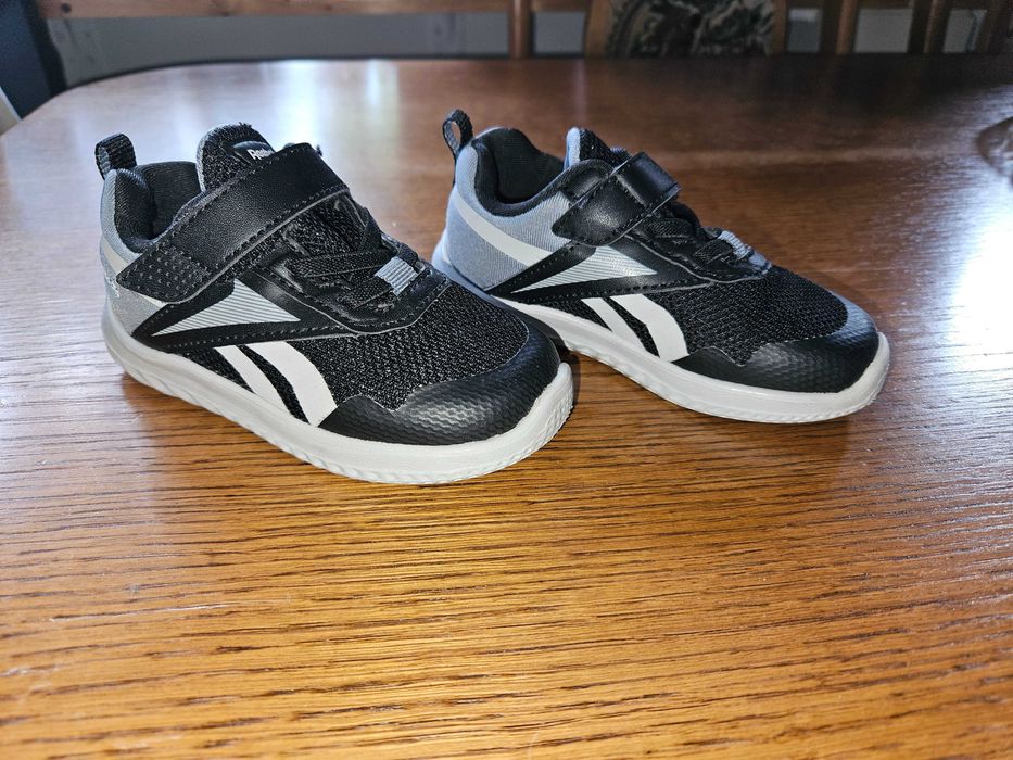 Buty Reebok rozm. 22
