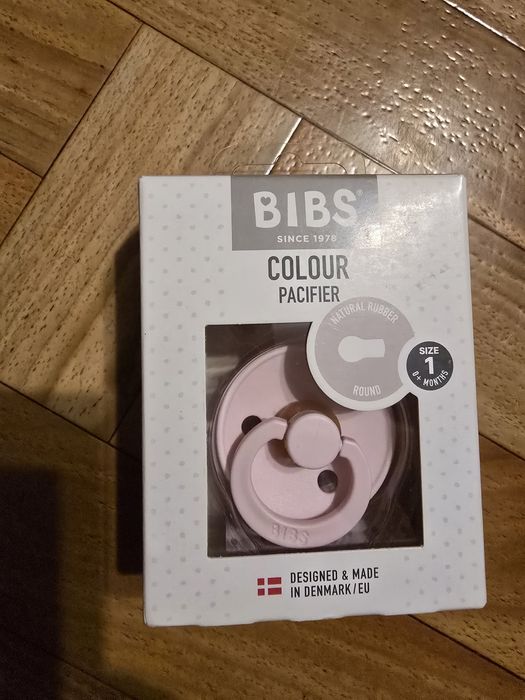 Smoczek bibs  różowy  0+ (1 rozmiar)