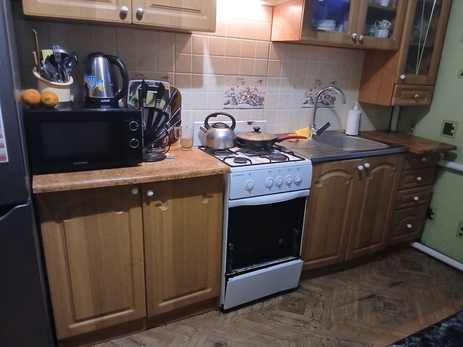 Продам кухню  ЧИТАЙТЕ УВАЖНО