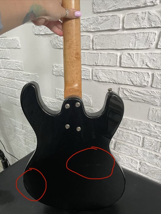 Gitara basowa Aria Diamond