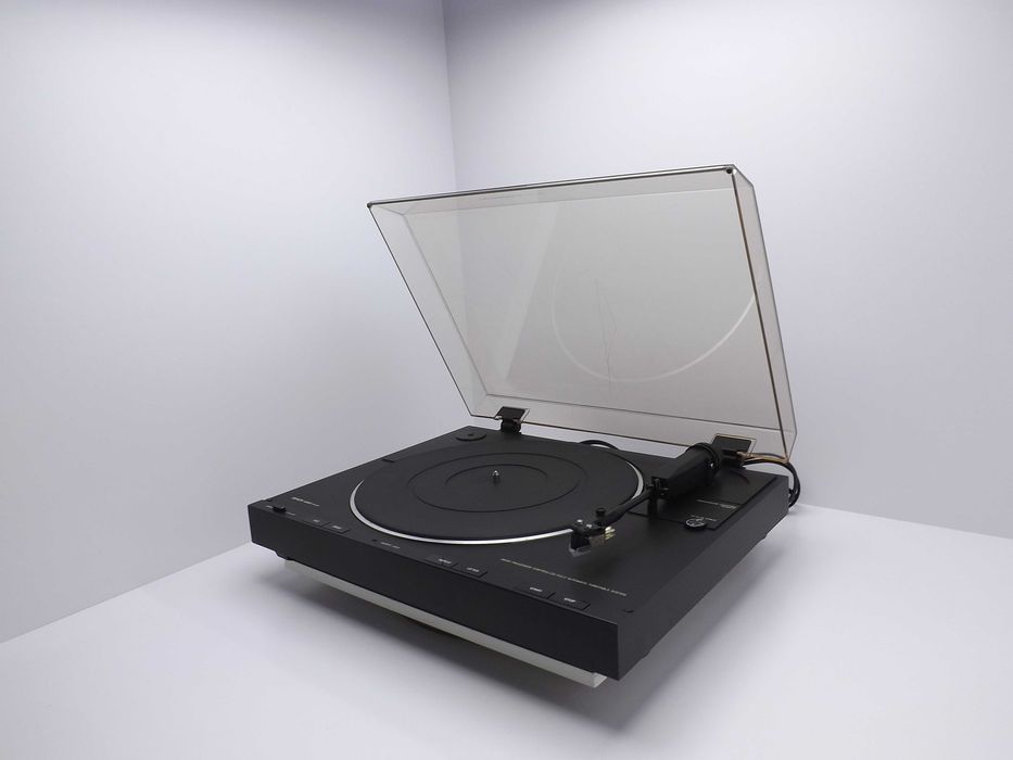 Gramofon DENON DP-23F Direct Drive Quartz