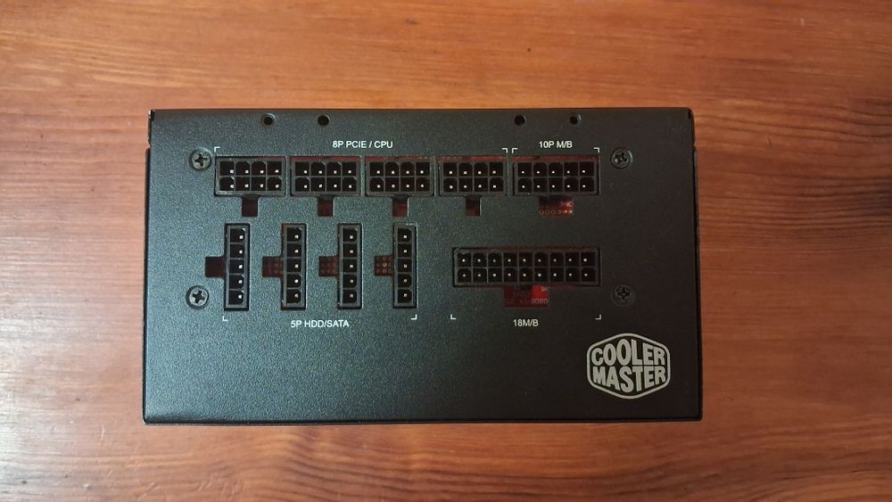 CoolerMaster 550V 80PLUS GOLD