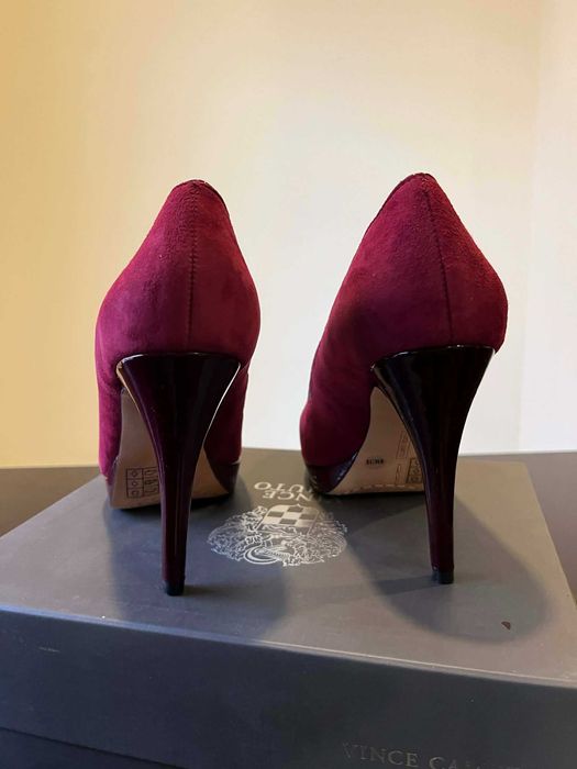 Sapatos Vince Camuto salto alto vermelhos tamanho 38