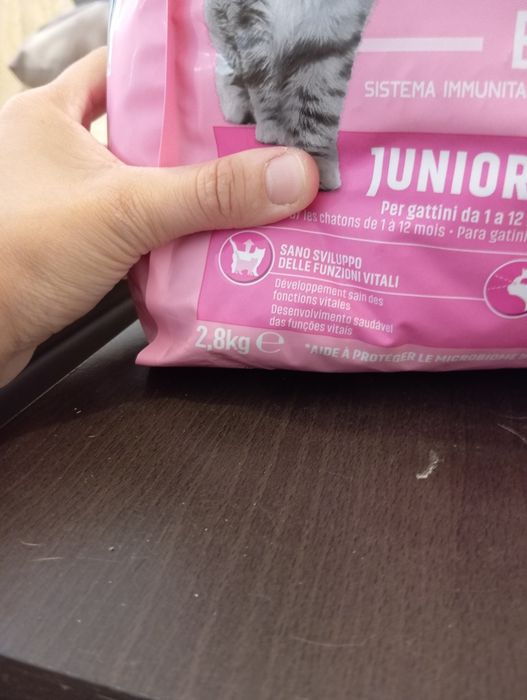 Vendo ração de gato Purina usada/aberta
